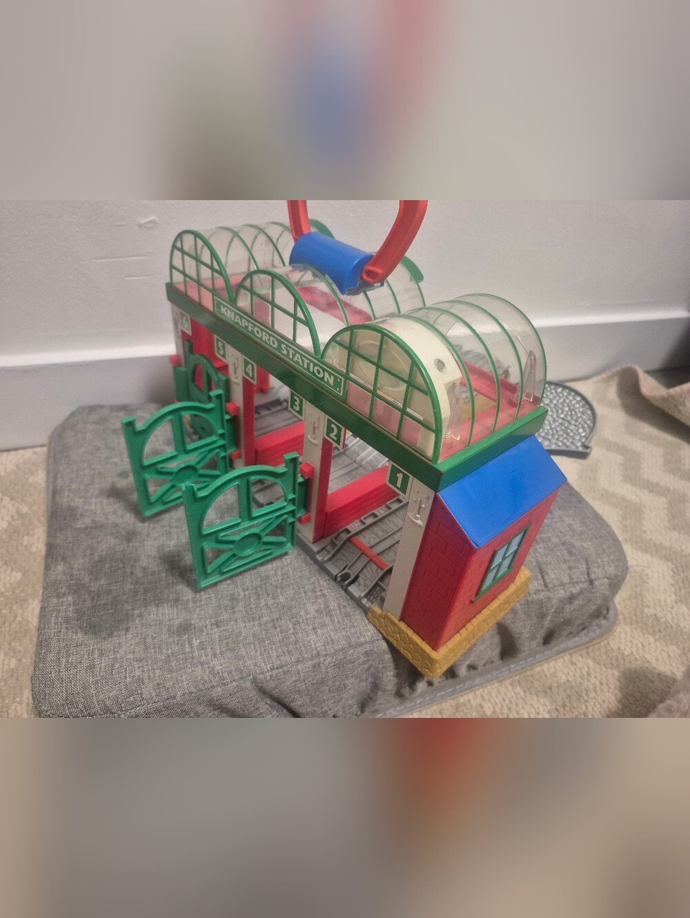 Knapford Station Take-a-long Die-cast Thomas And Friends